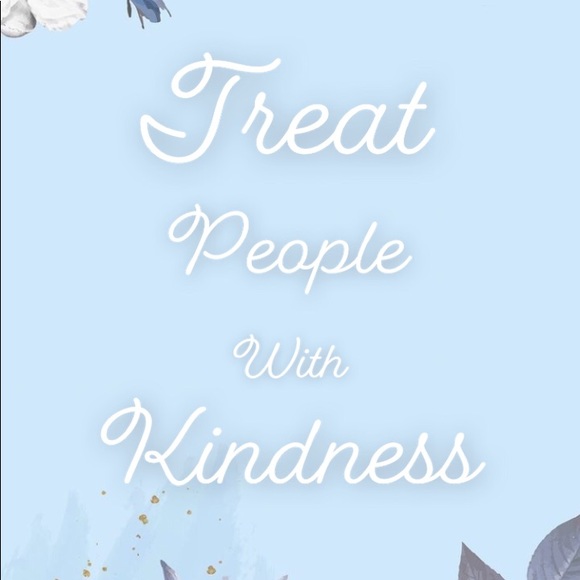 Meet your Posher, Ava - Picture 1 of 1